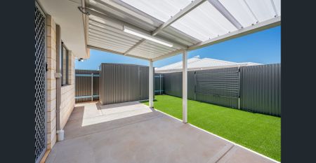 Modern 3x2 Home in Somerville - Photo 3