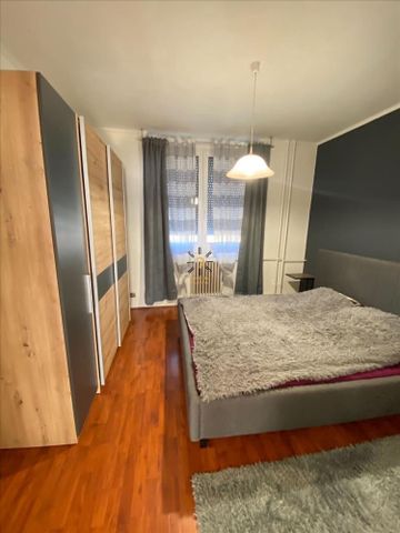 Kiadó jó állapotú panel lakás - Pécs - Fotó 2