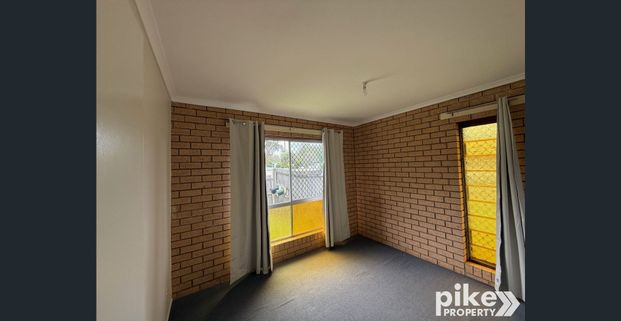 Duplex in a great location! - Photo 1