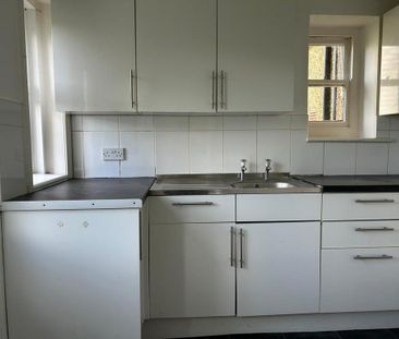 2 bedroom maisonette to rent - Photo 4