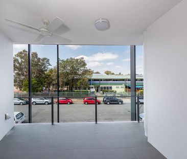 Ideally Located in the Heart of Wynnum - Photo 6