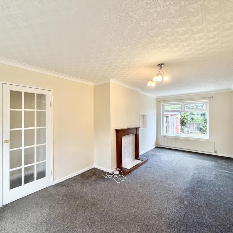 3 bedroom terraced house to rent - Photo 1