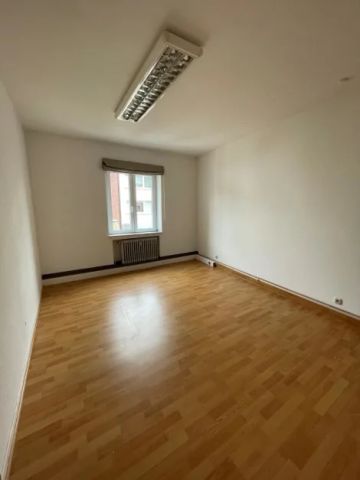 Traumhaftes Stadtleben in Ihrer neuen Wohnung - Foto 4