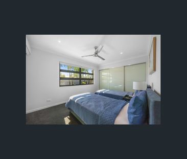 Large Luxury Sorrento Home - Photo 4