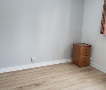 Beautiful 2 Bedroom, 1 Bath House for Rent! - Photo 1