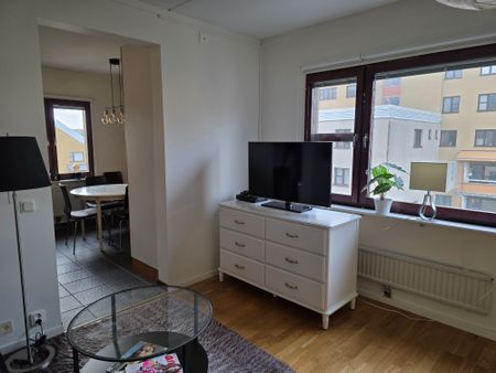 Sorögatan, Kista - Photo 2