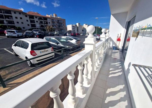Se alquila en Los Olivos apartamento de 4 dormitorios