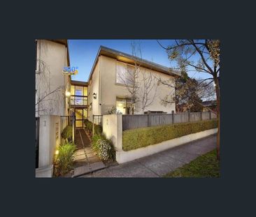 Lovely 2 Bedroom Apartment in Thornbury - Photo 4