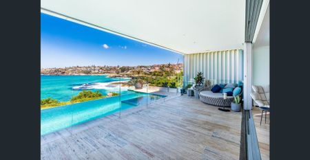 Tama House Ocean front apartment with Infinity Pool. - Photo 4