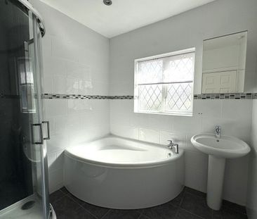 Loretto Drive, WIRRAL - Photo 1