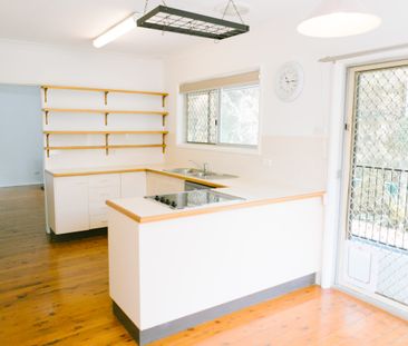 13 Lepton Parade, Jewells NSW 2280 - House For Rent | Domain - Photo 2