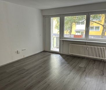 Ruhig gelegene Wohnung mit Balkon in Elsey - Photo 1