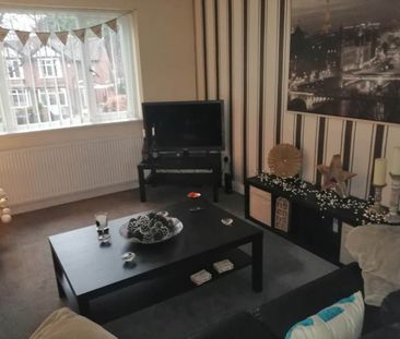 Stanhope Drive (Room 6), Horsforth, Leeds - Photo 1