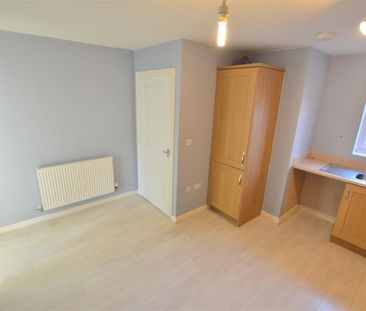 Cadet Close, New Stoke Village, Coventry - Photo 6