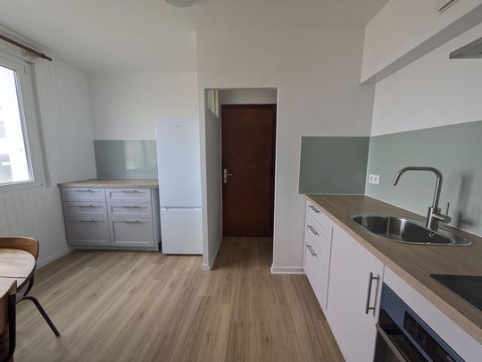 Location Appartement 2 pièces 23m² PERROS GUIREC 22700 - Photo 1
