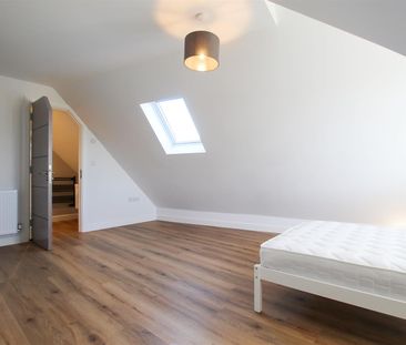 Room 7, High Street, Cherry Hinton, Cambridge - Photo 1