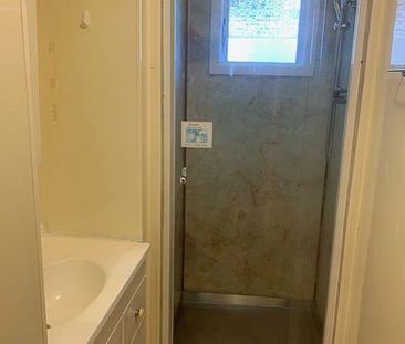 Chic 2BR Newtown Haven - Central & Comfy - Photo 5