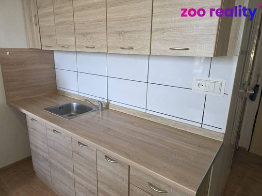 Pronájem bytu 1+kk a garsoniéry 22 m², Bezručova 4241, Chomutov - Photo 1