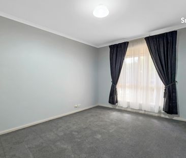 17 Cornwall Street, Golden Grove SA 5125 - House For Rent | Domain - Photo 5