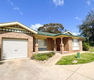 4/95 Balleroo Crescent, Glenfield Park, NSW - Photo 1