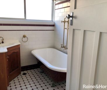 STROLL TO NOWRA CBD - Photo 6