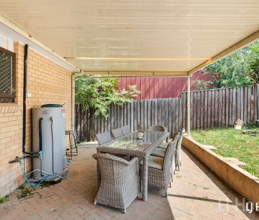 Charming 3 Bedroom Home - Photo 3