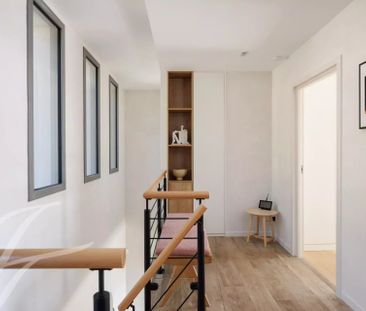 Maison à louer Tourrettes Sur Loup, Cote d'Azur, France7 000 EUR / ... - Photo 2