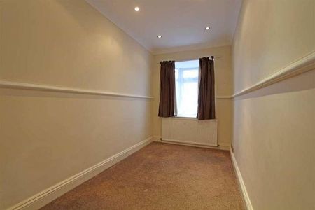 Fleetwood Avenue, Westcliff On Sea, SS0 - Photo 3