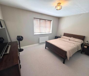 3 bedroom detached house to rent - Photo 3