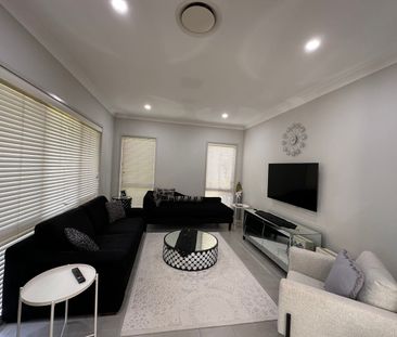 Spacious & Stylish Family Home with Modern Comforts - Prime Auburn ... - Photo 2