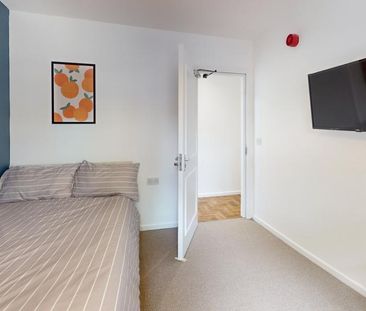 6 bedroom house to rent - Photo 2