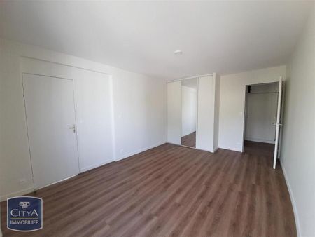 Location Appartement 3 pièces 74m² POITIERS 86000 - Photo 5