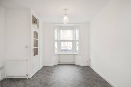 Glenavon Road, E15 - Photo 4