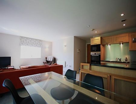 2 Bedroom Apartment To Let - Photo 3