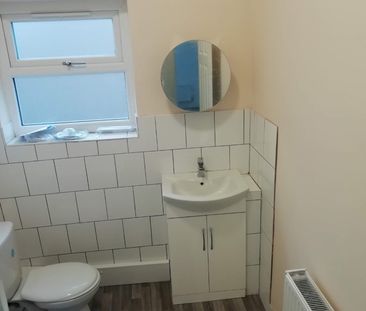 3 Bed Terraced House, South Grove, M13 - Photo 5