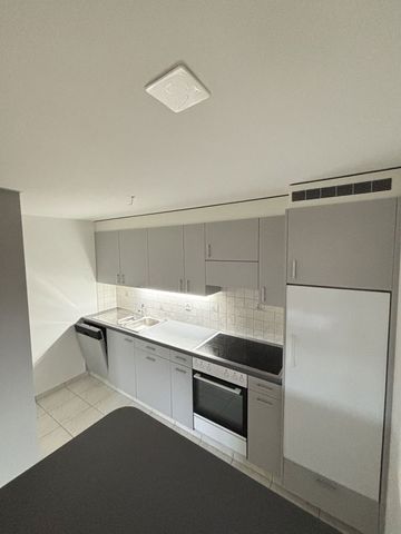 Helle Dachwohnung an zentraler Lage, Nähe Bhf. Ettingen - Photo 3