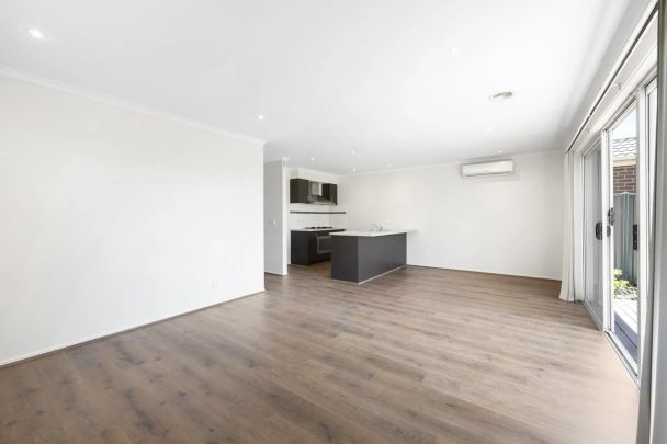 Well-Maintained 3 Bedroom Property - Photo 1