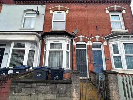 2 Bedroom Terraced House - Photo 3