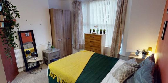 Rooms close to Hull Royal - Photo 2