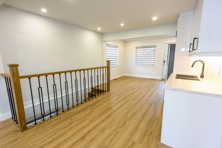 For Lease - 250 Ashley Street, Belleville, Ontario - Photo 4