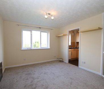 1 bedroom Studio to let - Photo 2