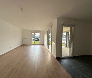 Location Appartement 4 pièces 82m² - Photo 2