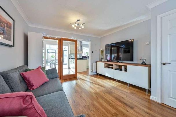 Guildford, Surrey, Gu, Burpham, GU4 - Photo 1