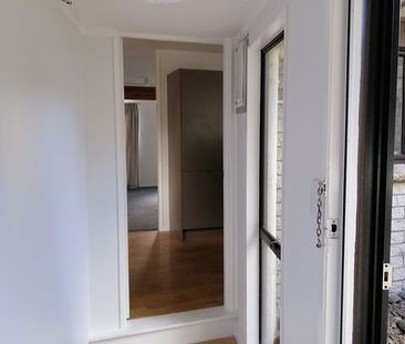 Renovated, spacious and comfortable - Photo 5