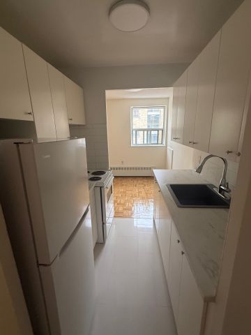 For Lease - 972 Eglinton Avenue Unit# 305, Toronto, Ontario - Photo 5