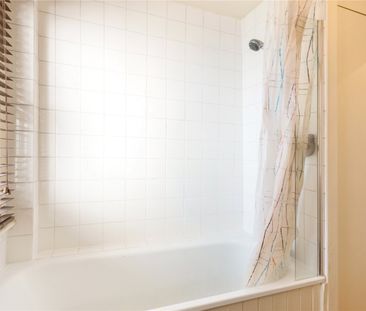 St. Georges Terrace, Primrose Hill, London, NW1 flat to rent - Photo 3