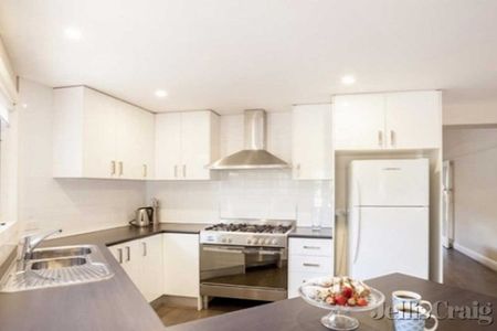 58 Milroy Street, Brighton East - Photo 2