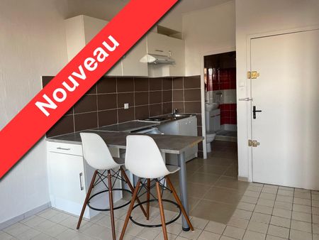 Location Appartement 1 pièce 26m² DRAGUIGNAN 83300 - Photo 4