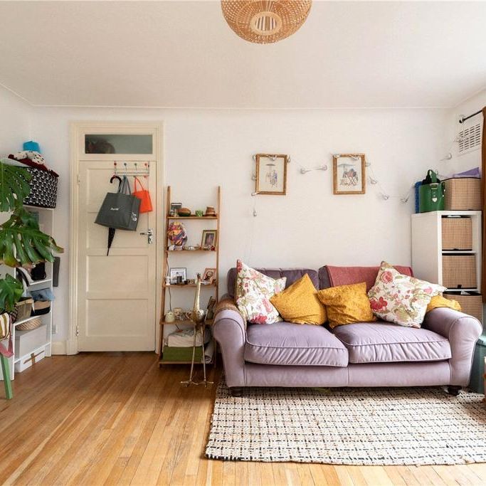 Studio to rent - Photo 1