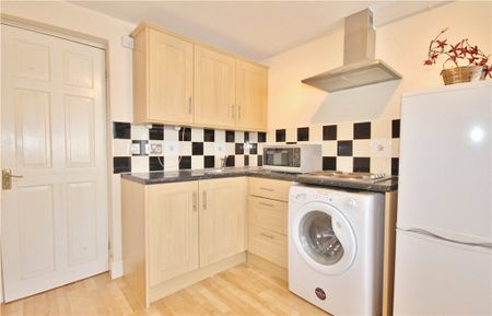 Percy Road, Twickenham, TW2 6JE - Photo 3